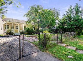 1838 Griffith Rd, Falls Church, VA 22043