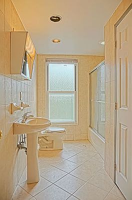 5th image of 1627 Park Ave APT 3A