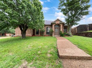 3808 Elizabeth Dr, Carrollton, TX 75007