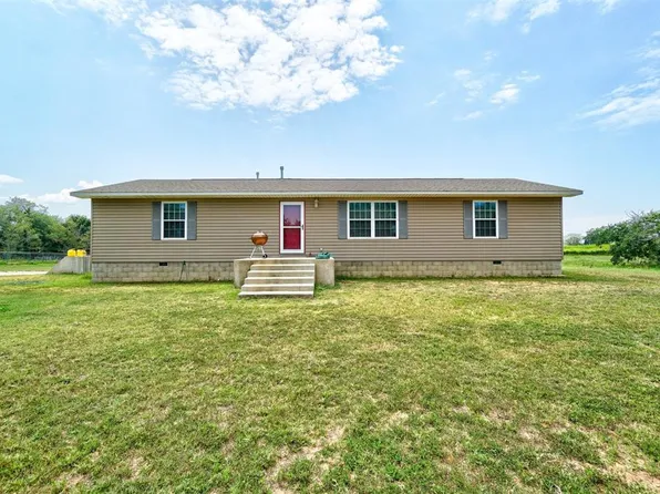 56123 Moccasin Trail Rd, Prague, OK 74864
