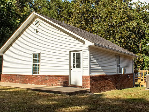 3rd image of 888 County Road 2608