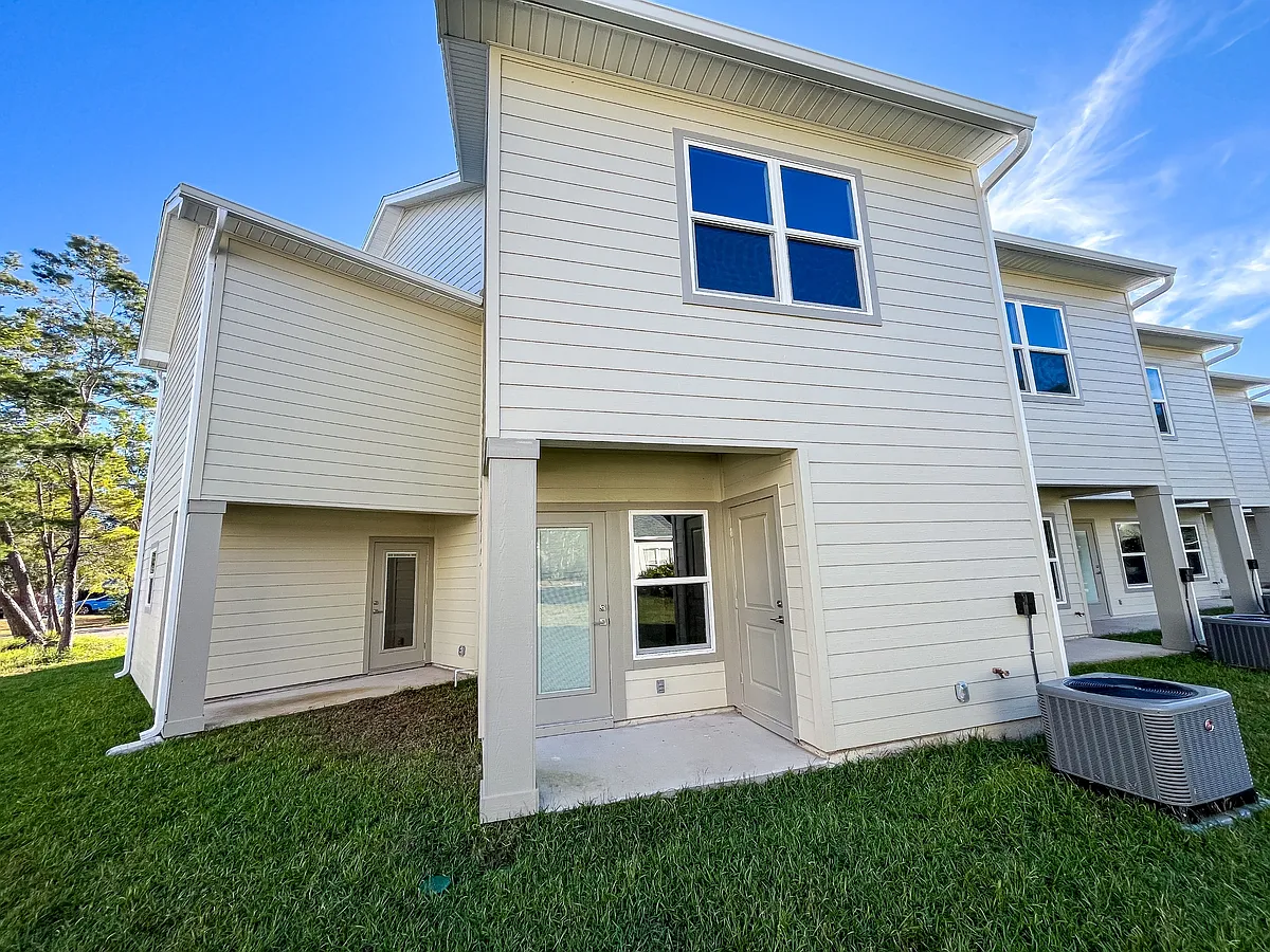 Building Photo - 2885 Leahs Ln #1