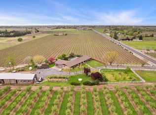 1080 E Peltier Rd, Acampo, CA 95220