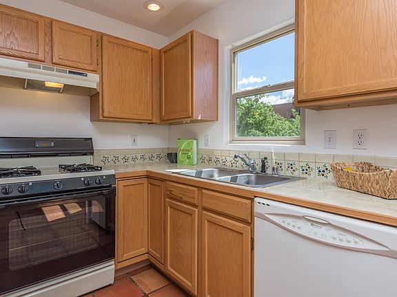 3rd image of 4521 Camino San Juan
