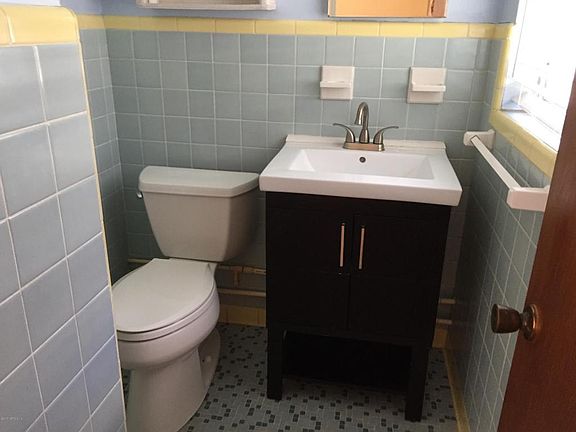 4th image of 4636 Solandra Cir W