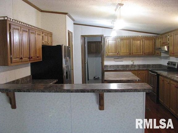 5th image of 109 School St