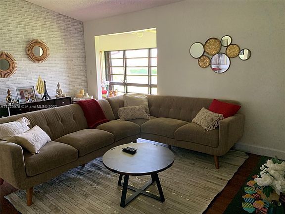 2nd image of 4950 NW 102nd Ave APT 202-1