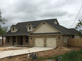 18767 N Prairie St, Lytle, TX 78052