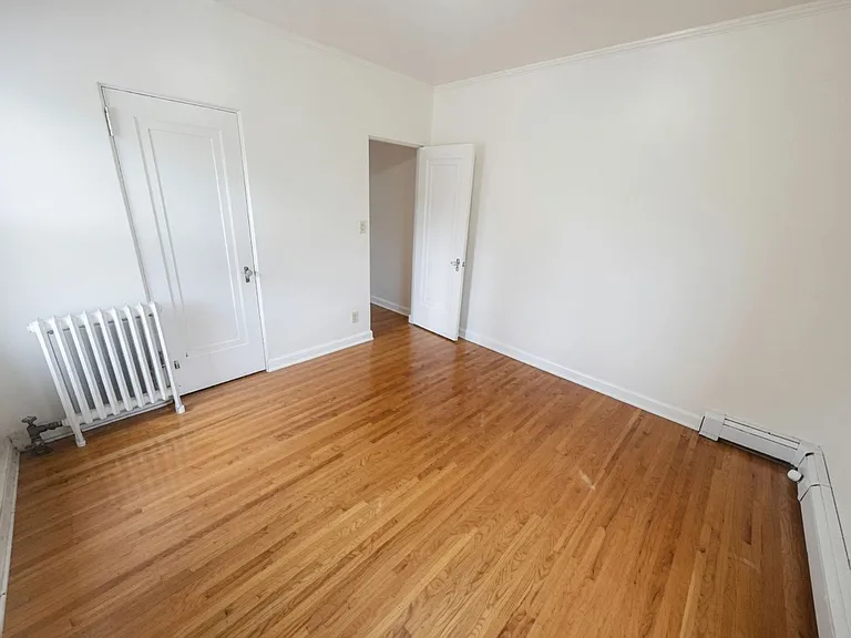 2701 Grand Avenue South — Photo 8