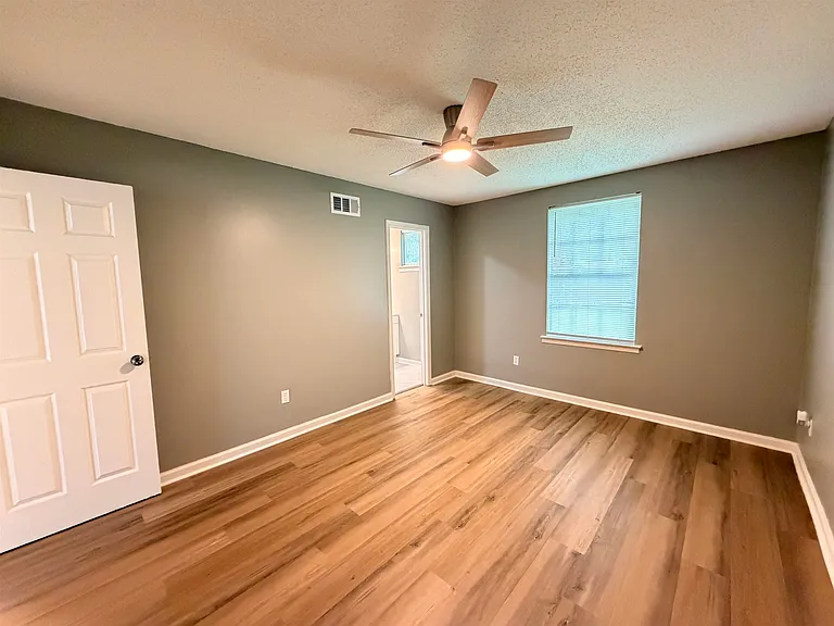 3884 Kerston Dr — Photo 19