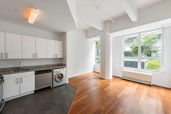 Rented by Nest Seekers International | media 13