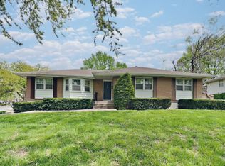 3623 S Trail Ridge Dr, Independence, MO 64055