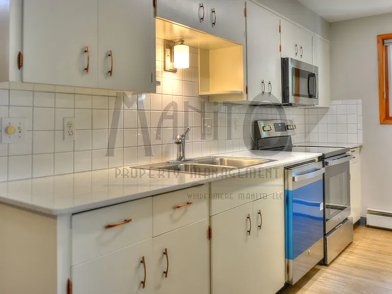 512 W 15th Ave — Photo 9