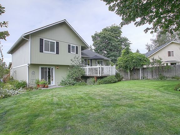 2nd image of 2607 107th Dr NE