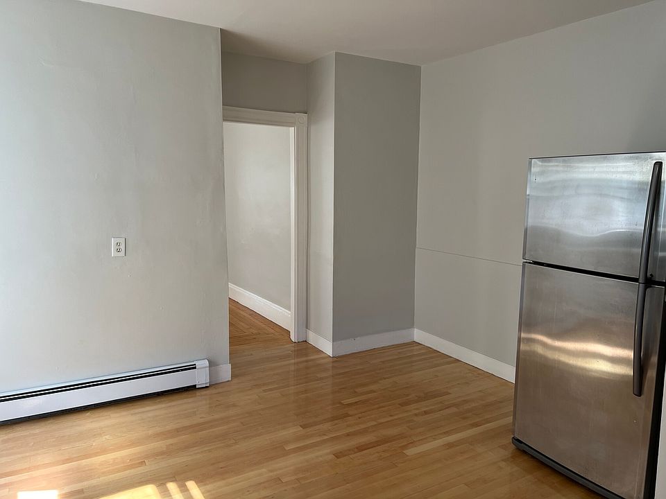 1st image of 94-96 Bristol Rd #2