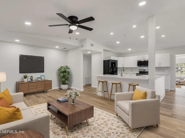 6904 ARQUES Road, Jacksonville, FL 32205