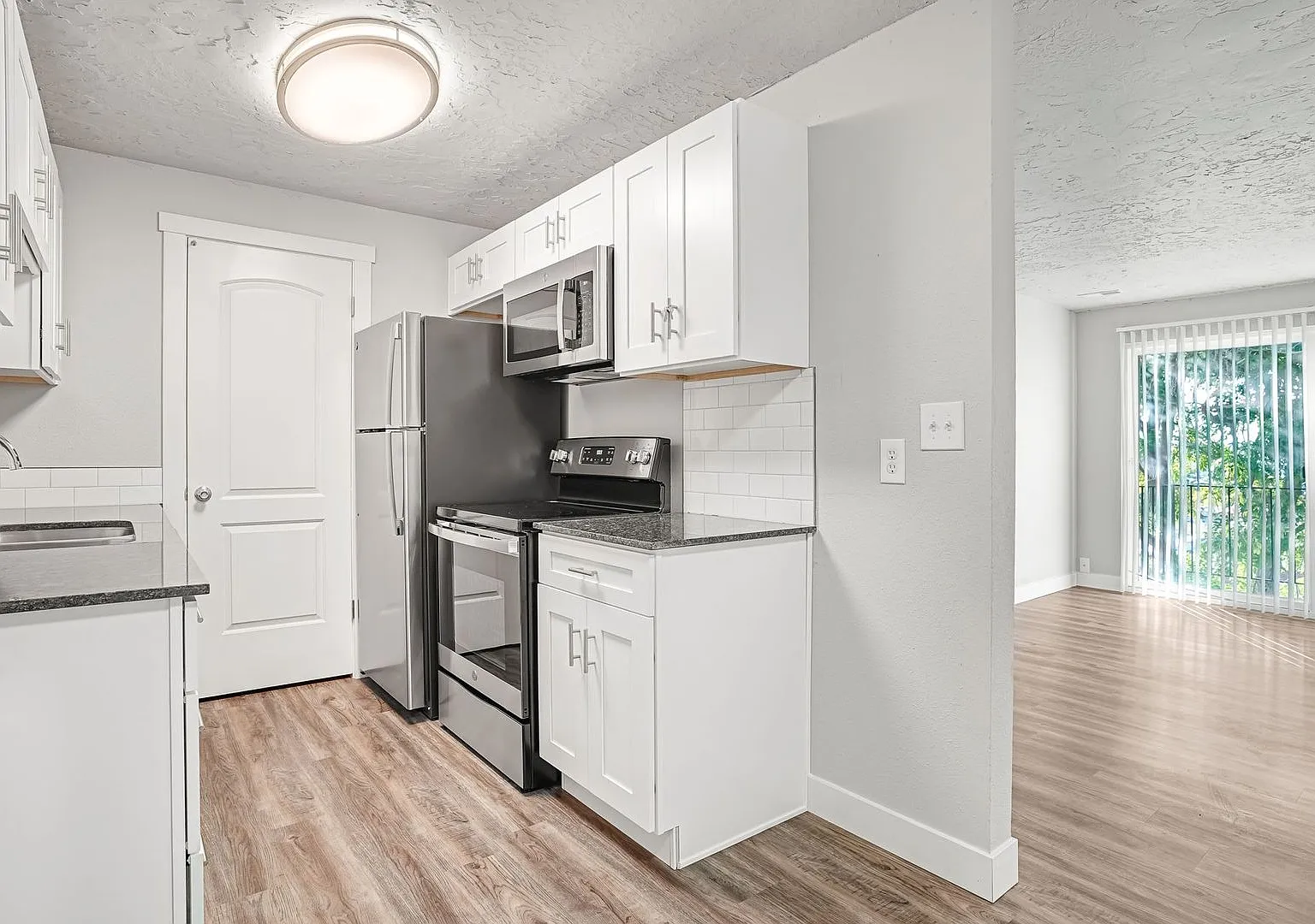 East Ridge Apartments — Photo 4