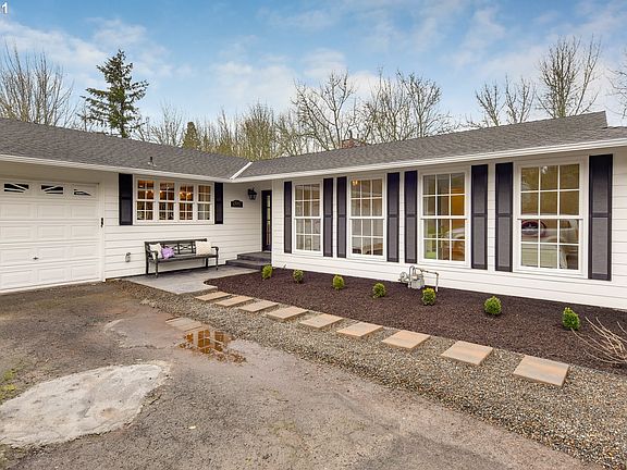 3rd image of 13085 NW Glenridge Dr