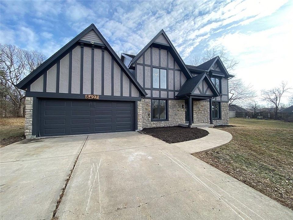 1st image of 8427 Woodson Dr
