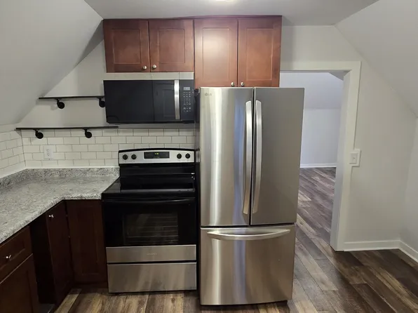 2009.5 Crescent Ave #2, Eau Claire, WI 54703