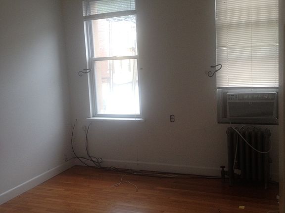 5th image of 2313 24th Ave Ste 1