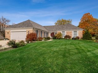 2306 Mohawk Ln, Glenview, IL
