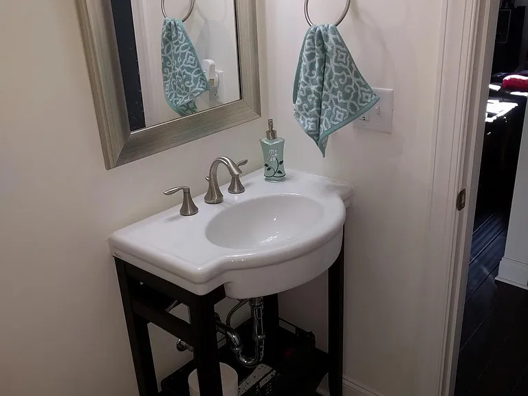 Powder-room