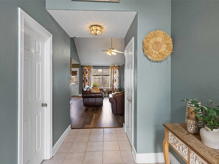 4111 Boulder Dr — Photo 3