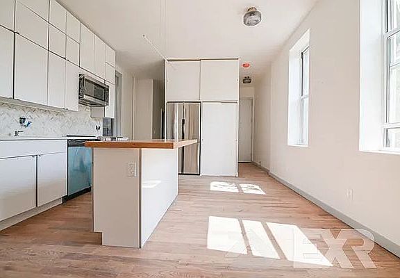3rd image of 88 Saratoga Ave #5
