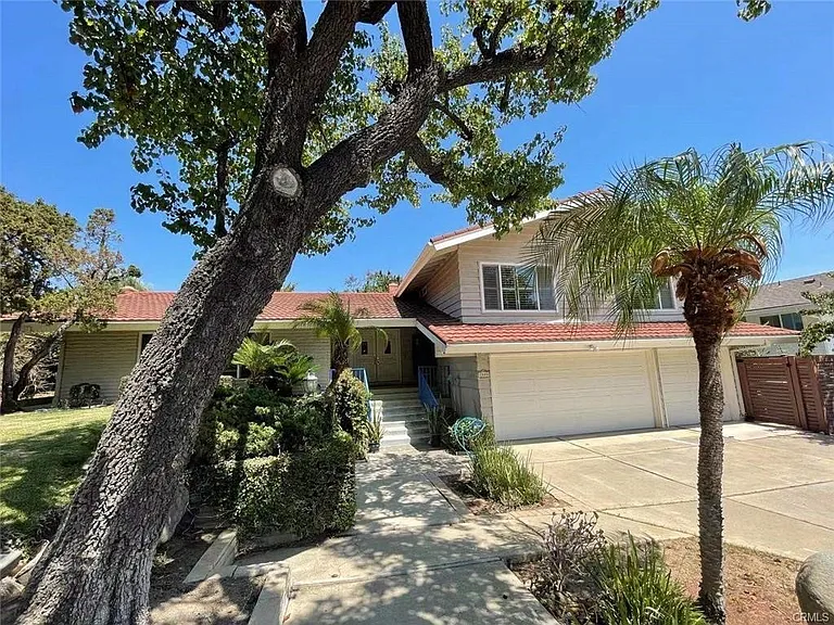 1420 Kensington Dr — Photo 6