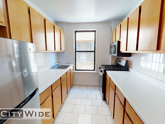 5th image of 289 Convent Ave #20A