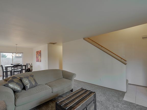 4th image of 20806 97th St E