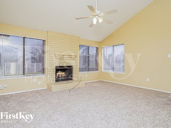 2nd image of 3934 Cochise Dr