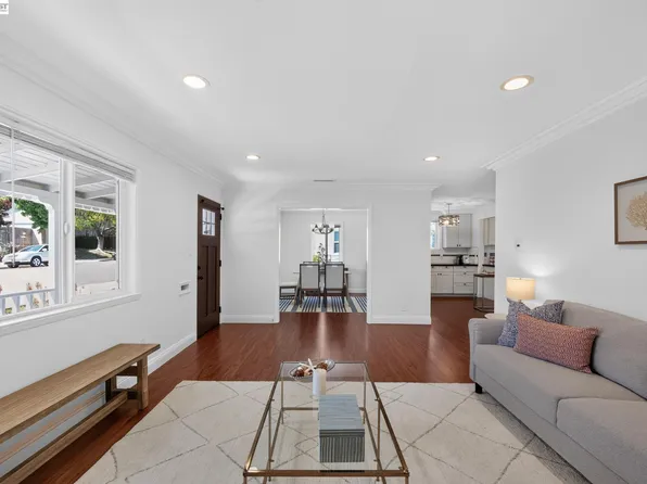 20556 Forest Ave, Castro Valley, CA 94546