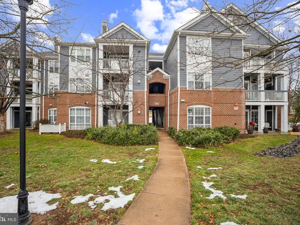 20281 Beechwood Ter Unit 302, Ashburn, VA 20147