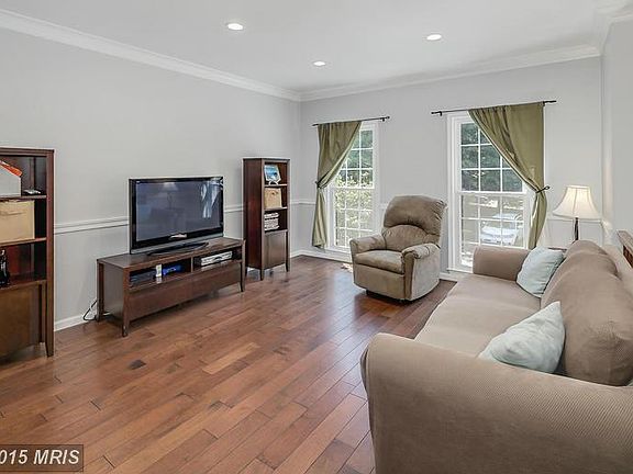 3rd image of 4008 Gregg Ct