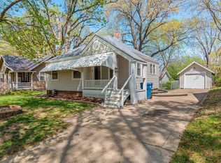 1104 SW Medford Ave, Topeka, KS 66604
