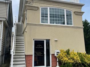 12 S Washington Ave, Margate, NJ 08402