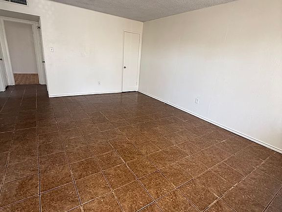 4th image of 1206 W Church St #1206