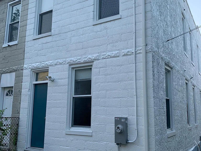 727 E 41st St — Photo 20