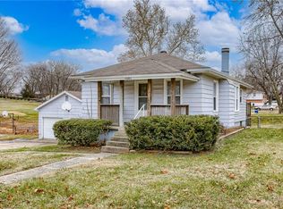 805 NE 61st St, Gladstone, MO 64118 | MLS #2467561 | Zillow