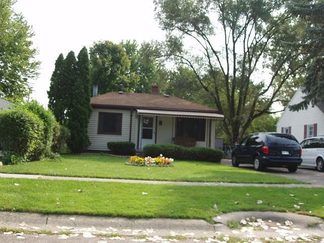 1st image of 15700 Green Lane Ave