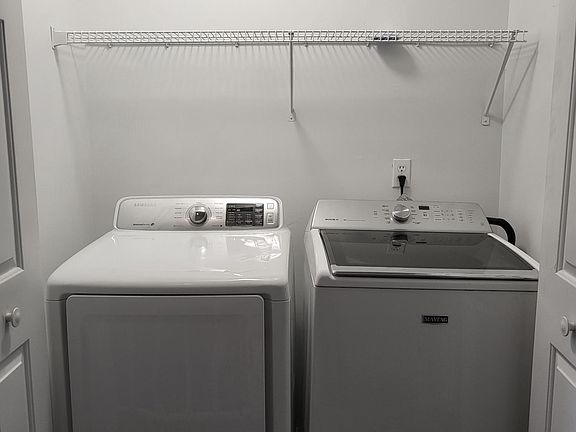 washer / dryer