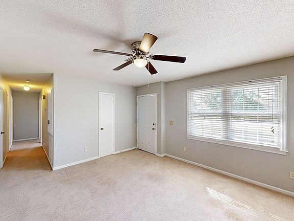 4th image of 204 Pineridge Rd