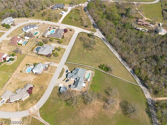 2nd image of Marshall Cir