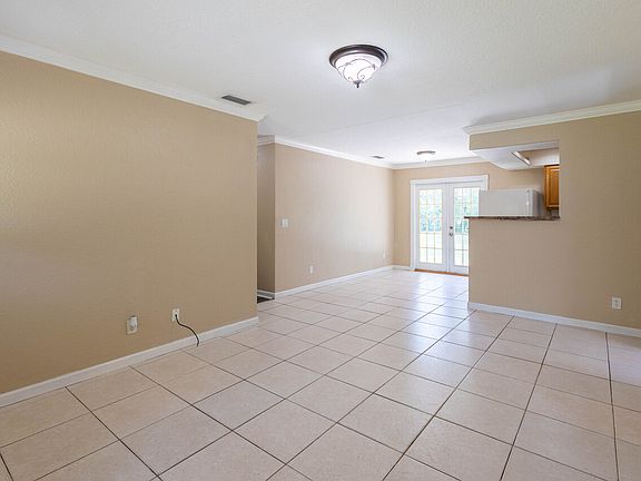3rd image of 765 Greenwood Ave