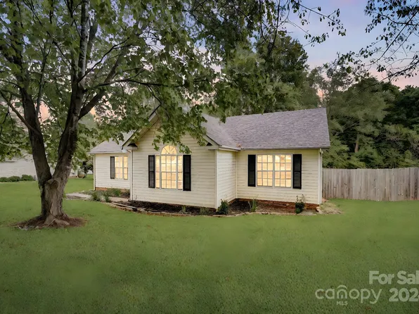 708 Station Dr, Monroe, NC 28110