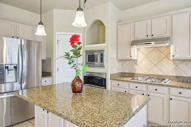 606 Mesa Ln — Photo 16