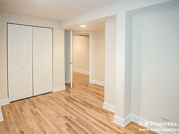 3rd image of 3828 N Sheffield Ave APT 1