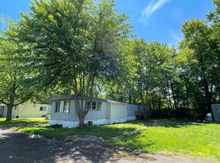 3288 Lake Rd E #2, Geneva, OH 44041